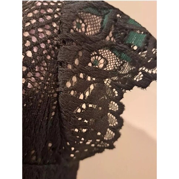 NWT WHBM Size 12 All Over High Neck Lace Shell Top Blouse Original Price $120 - Picture 6 of 12